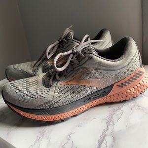 Brooks Women's Adrenaline GTS 21 Running Shoes Size 9M